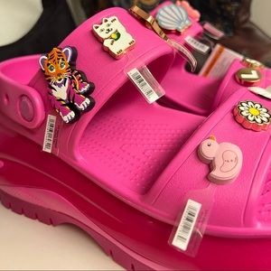 Crocs Mega Crush NEW